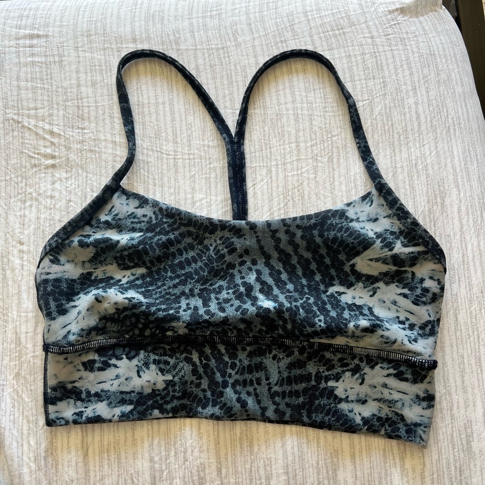 Lululemon flow y bra long line size 6